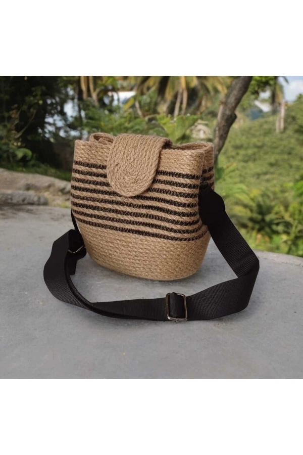 Hasır Kadın Çantası Omuz Çantası Kapaklı Jüte Çanta Özel Tasarım Midi Boy Siyah Şeritli Çanta