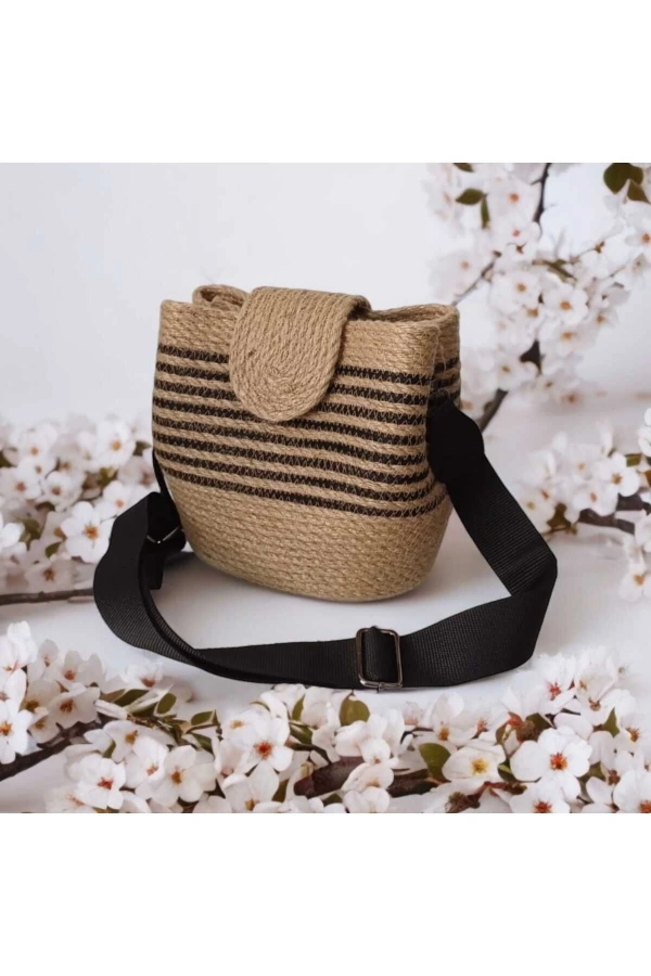 Hasır Kadın Çantası Omuz Çantası Kapaklı Jüte Çanta Özel Tasarım Midi Boy Siyah Şeritli Çanta