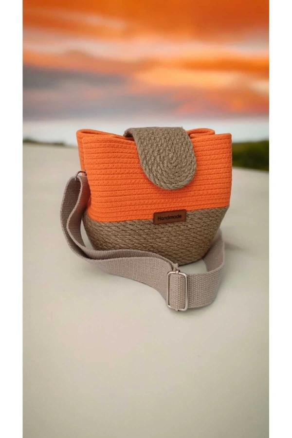 kadın omuz çantası  %100 pamuklu  gerçek kordon  ve gerçek Jüt ipden tasarım hasır jüte özel tasarım