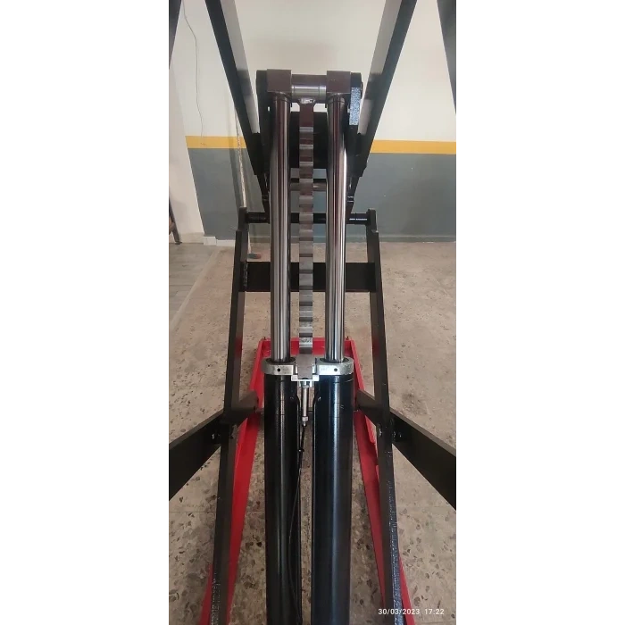 2 METRE 3,5 TON MEKANİK KİLİTLİ MAKASLI LİFT