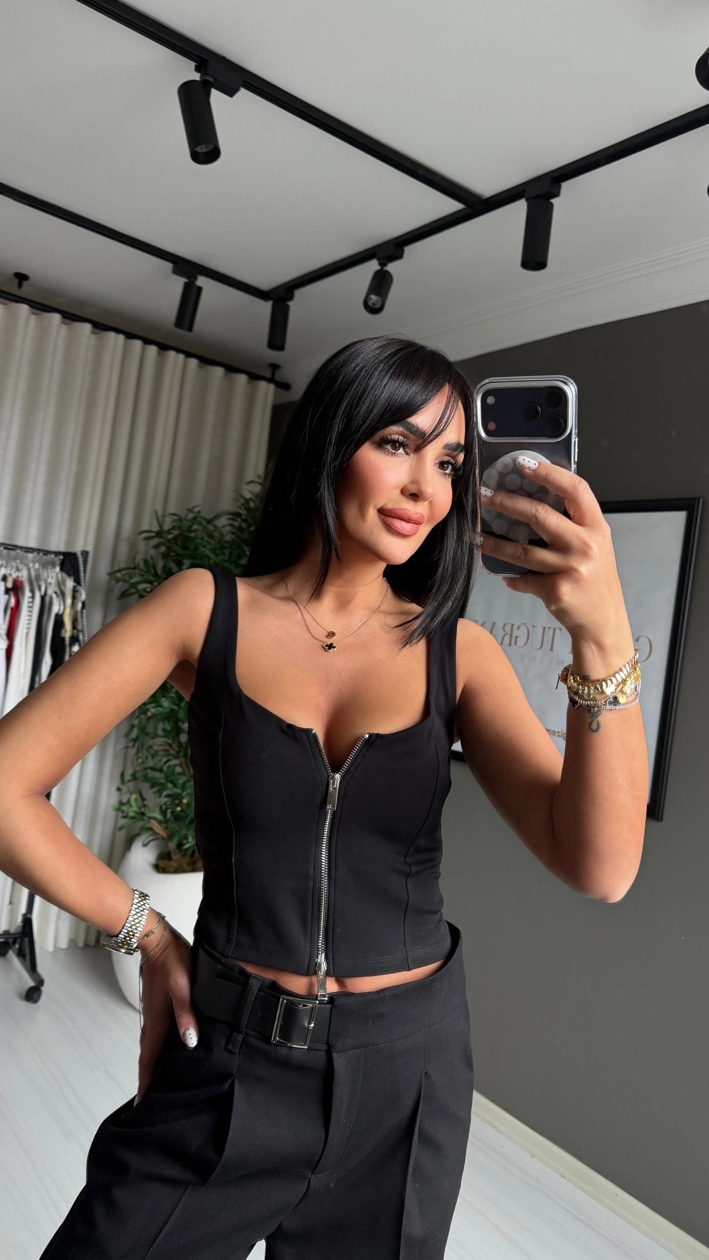 Fermuarlı Siyah Crop