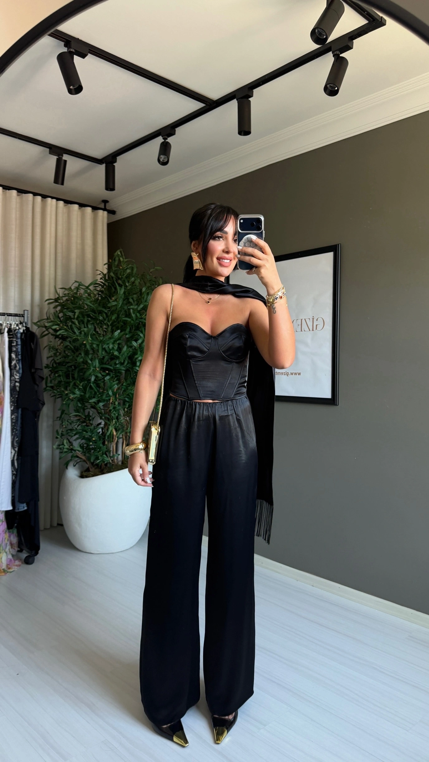 Beli Lastikli Saten Pantolon Siyah