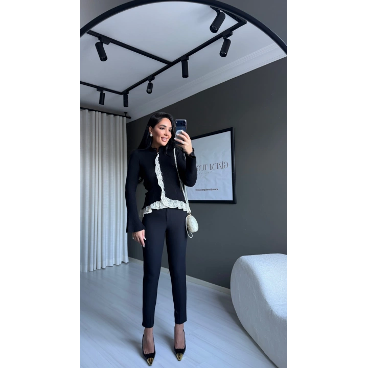Fitilli Dantel Detaylı Siyah Hırka