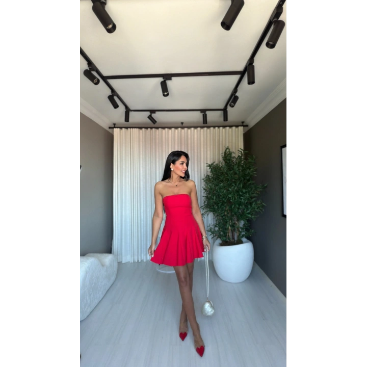 Straplez Volanlı Mini Kırmızı Elbise