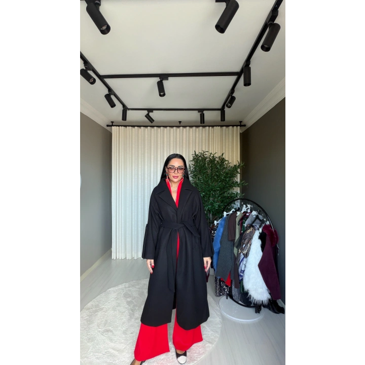 Kaşe Uzun Siyah Kaban