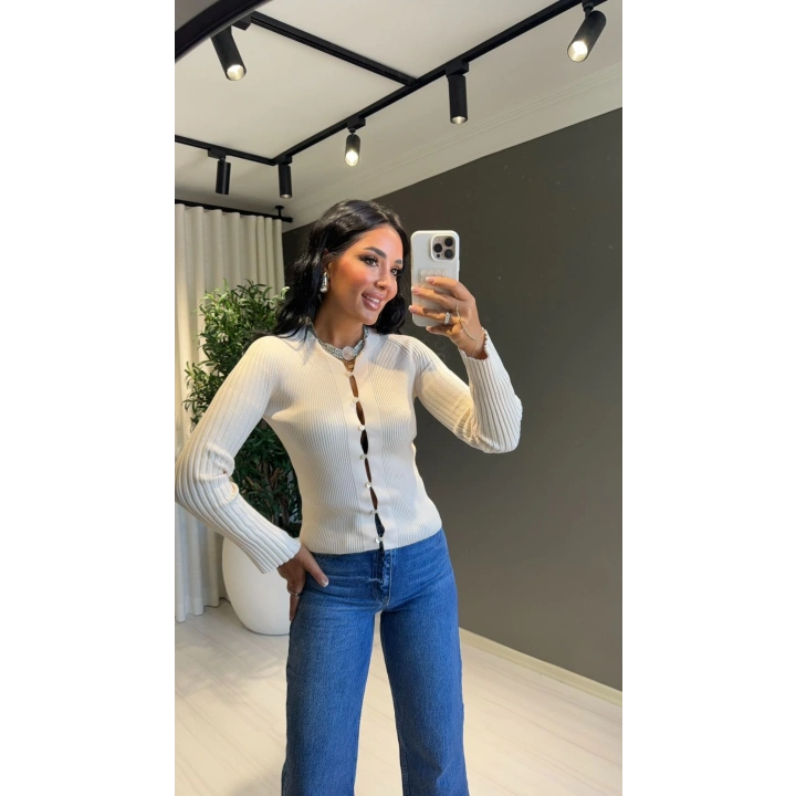 Q Fitilli Düğmeli Hırka Krem