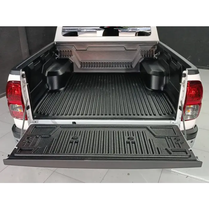 Toyota Hilux 2015+ Beş Parça Kasa Havuzu İthal