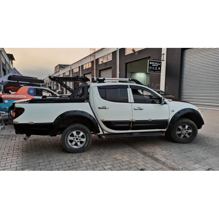 MITSUBISHI L200 2007-2010 YAN KAPLAMA FİBER 6 PRÇ.
