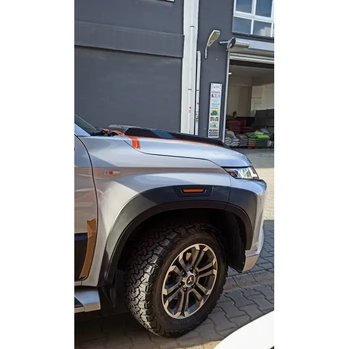 MITSUBISHI L200 2019+ REFLEKTÖRLÜ SLİM DODİK PLS.