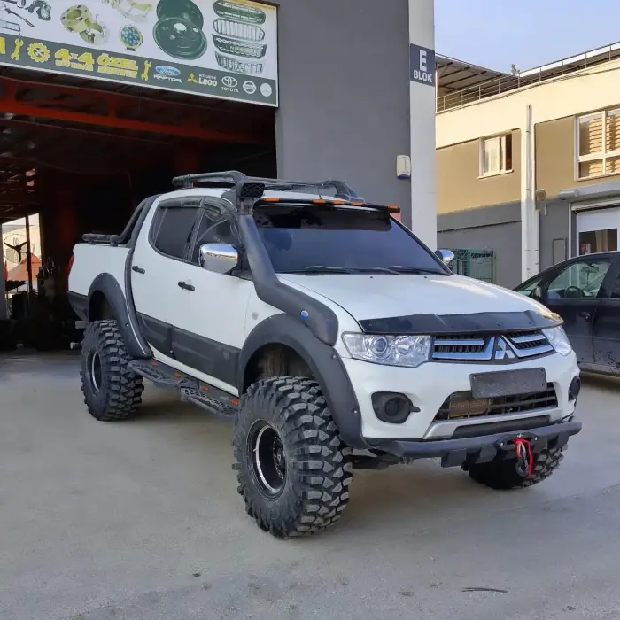 Mitsubishi L200 Yükseltme Seti (13Cm)