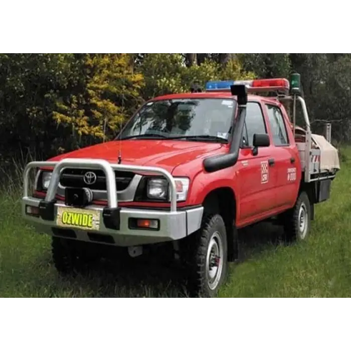 TOYOTA HILUX 167  ŞNORKEL