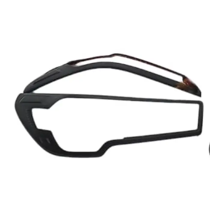 TOYOTA HİLUX 2021+ FAR ÇERÇEVESİ