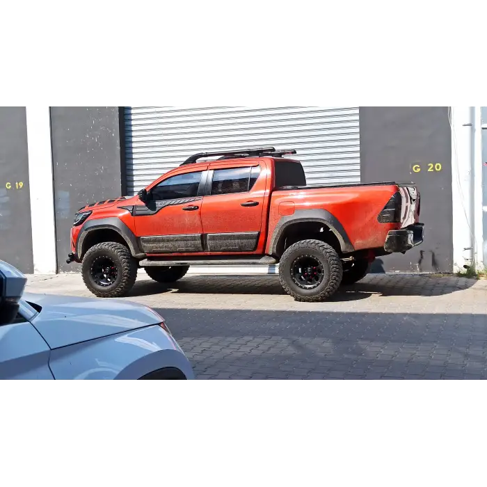 TOYOTA HILUX REVO 15+ YAN KAPLAMA PLS.