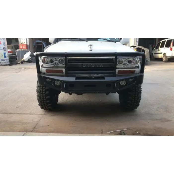 TOYOTA LAND CRUISER VX80 ÖN DEMİR TAMPON THRU