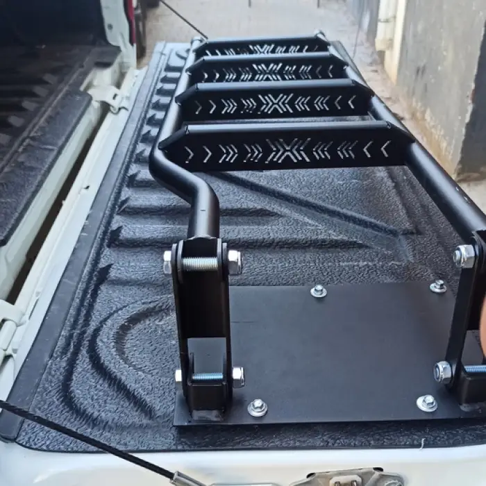 Universal Araç Merdiveni