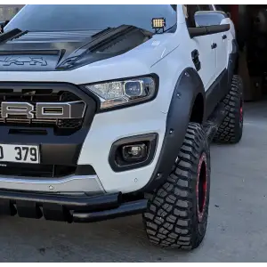 FORD RANGER 2015+ FAR ÇERÇEVESİ ABS PLS.