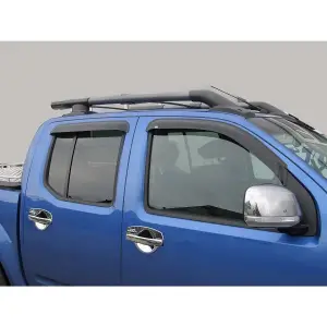 Nissan Navara D40 Cam Rüzgarlığı