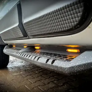 TOYOTA HILUX 2015-19 YAN BASAMAK THRU