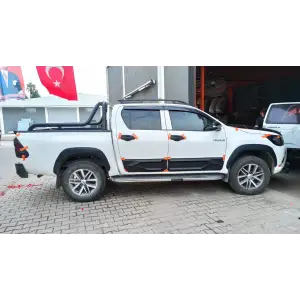 TOYOTA HILUX REVO 15+ YAN KAPLAMA PLS.