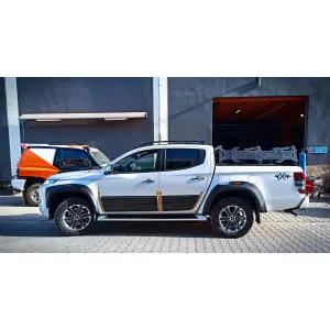 MITSUBISHI L200 2019+ REFLEKTÖRLÜ SLİM DODİK PLS.