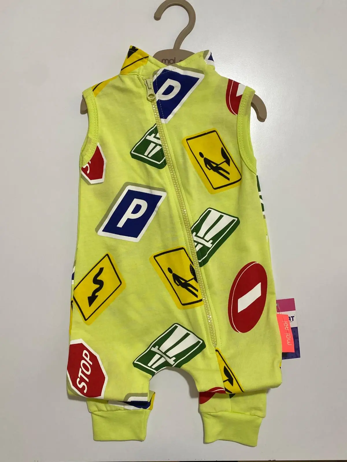 Trafik Desenli Bebek Tulumu