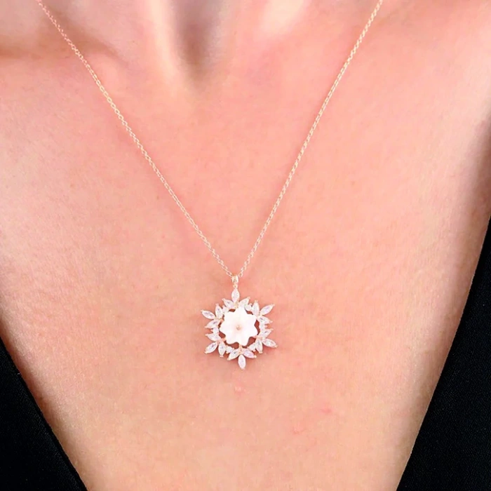 Işıltı Kristali Kar Çiçeği Flowers Gümüş Kolye - Altın