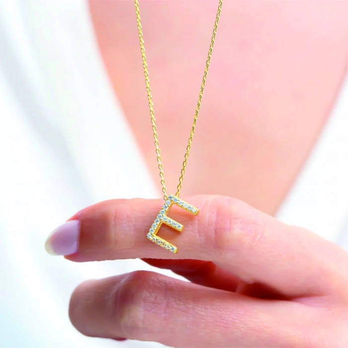 Işıltılı Prizma E Harfi Gümüş Kolye - Rose