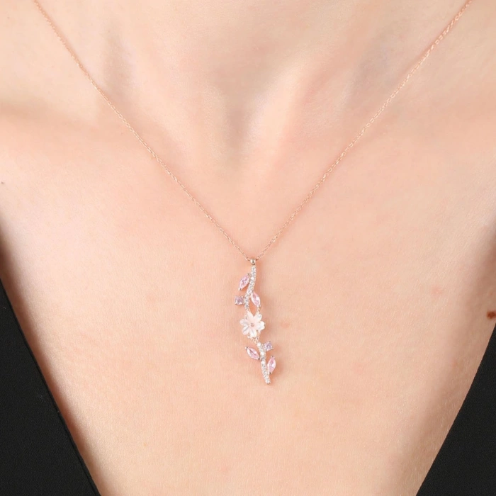 Pink Taşlı Manolya Çiçeği Zarafet Bağı Flowers Gümüş Kolye - Gümüş