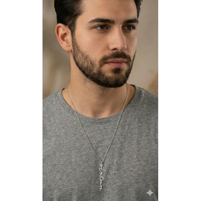 Kişiye Özel Dikey Yazılı Gümüş Erkek Kolyesi