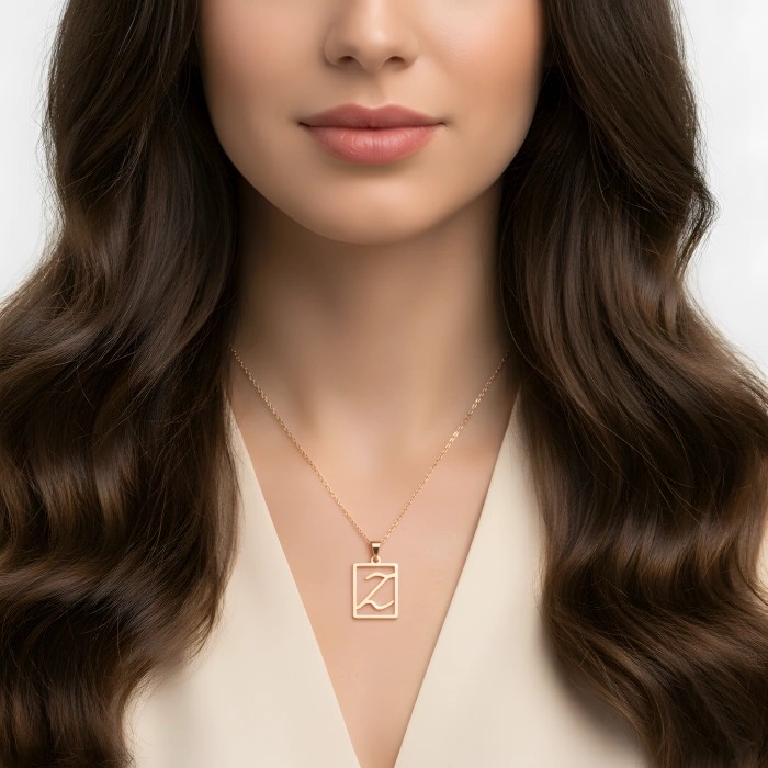 Çerçeveli Harf Gümüş Kolye - Rose