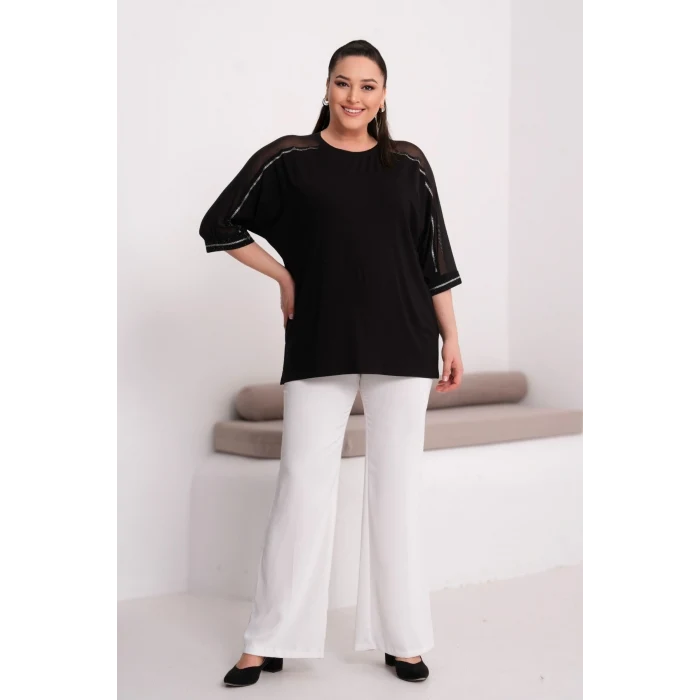 Kolları Şifon Detaylı Taş Baskılı Bluz
