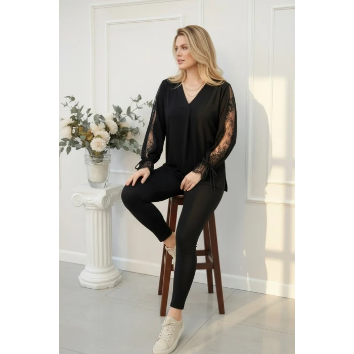 Pile Detay Kolları Dantel Bluz