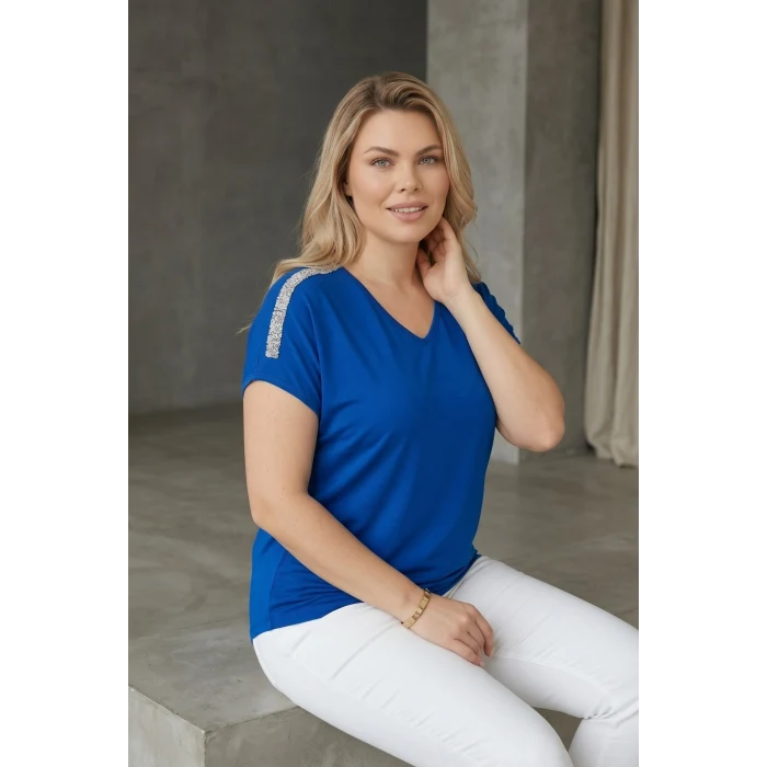 Omuzları Taş Baskılı Bluz