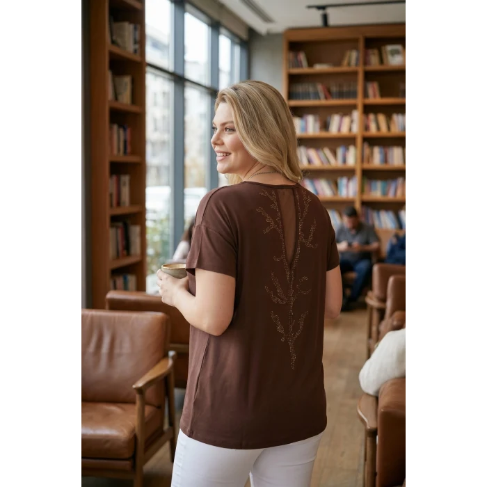 Sırtı Taşlı Tül Detaylı Bluz