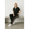 Yakası Fermuarlı Şeritli Takım