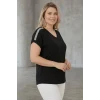 Omuzları Taş Baskılı Bluz