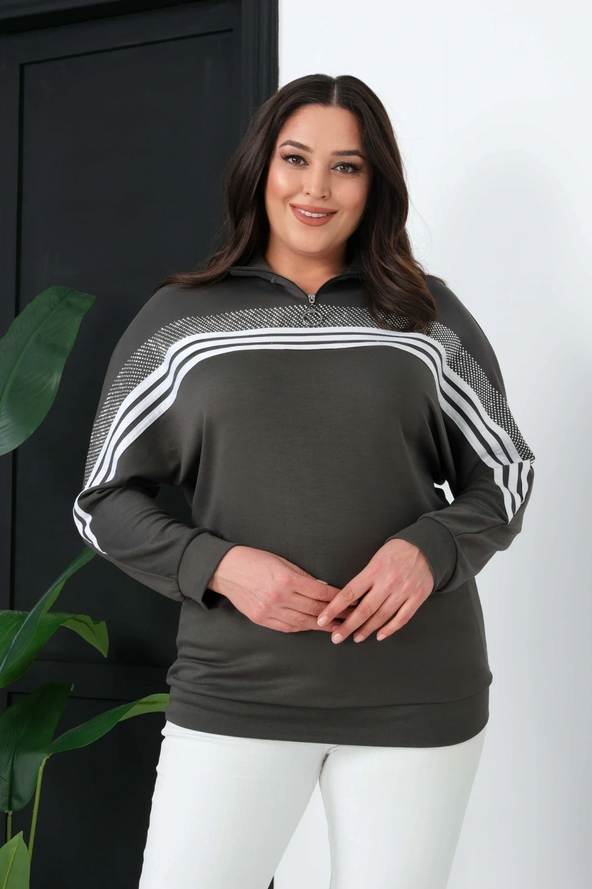 Çizgili Taş Baskılı Sweatshirt