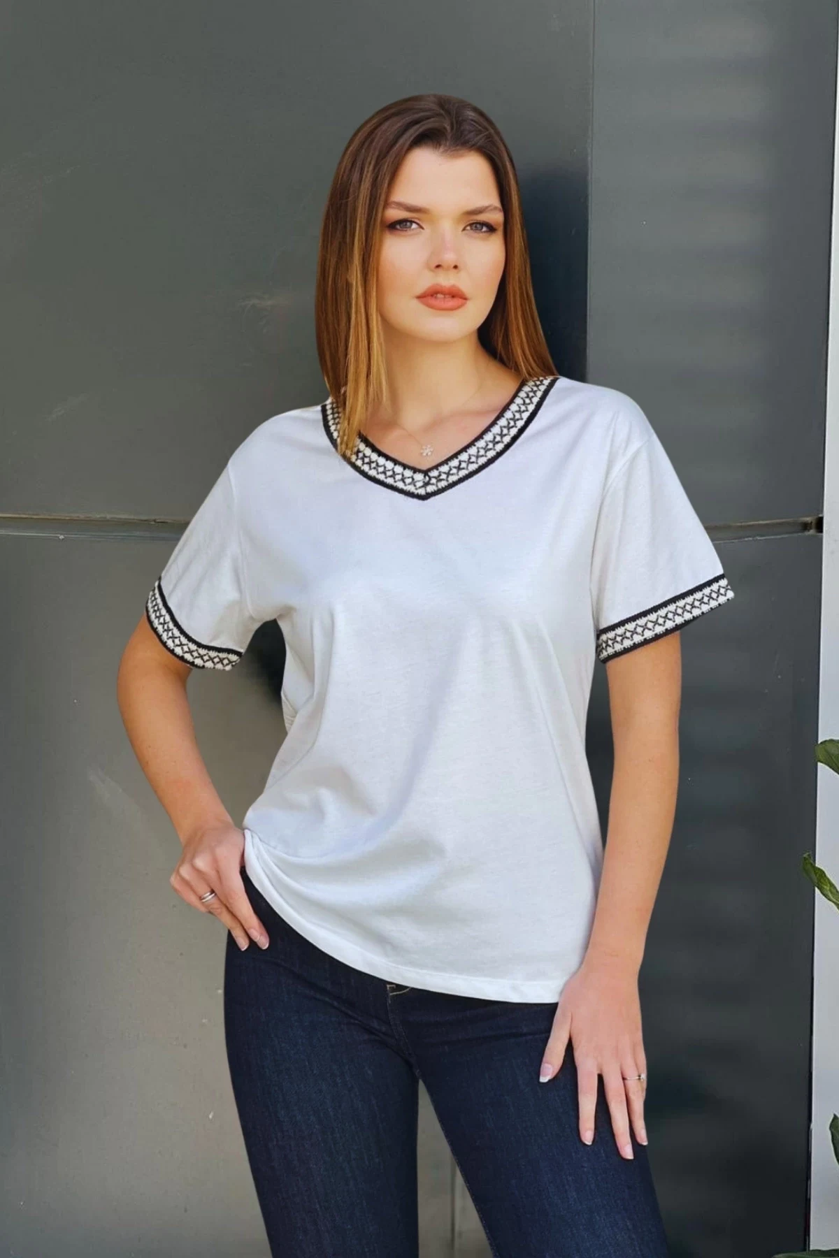 Yakası Ve Kolları Örme Şeritli Bluz