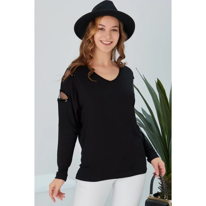 Kolları Pullu Pencereli Bluz