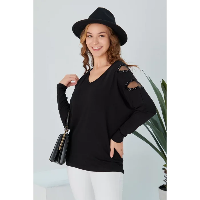 Kolları Pullu Pencereli Bluz