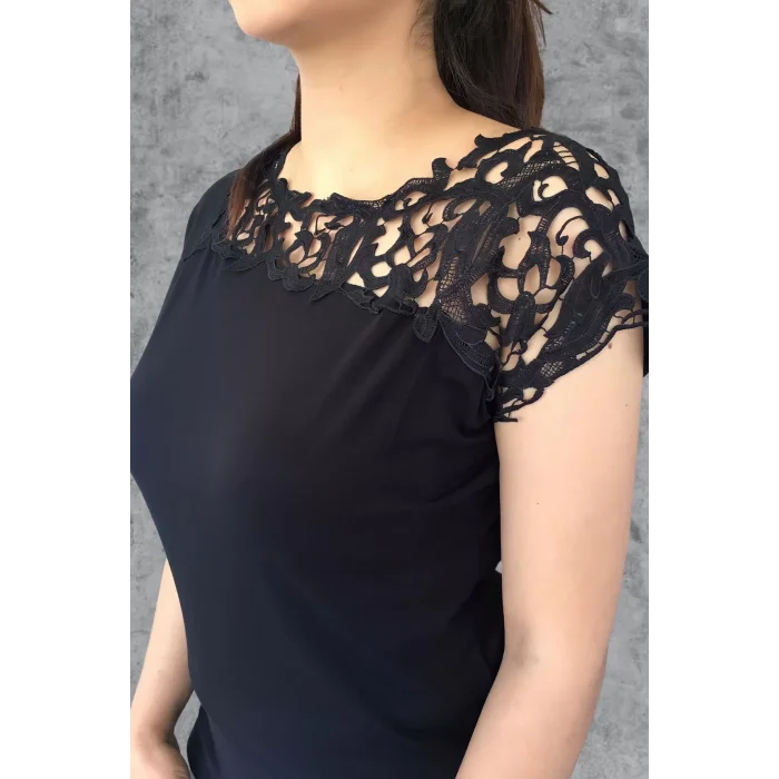 Robası Güpür Bluz