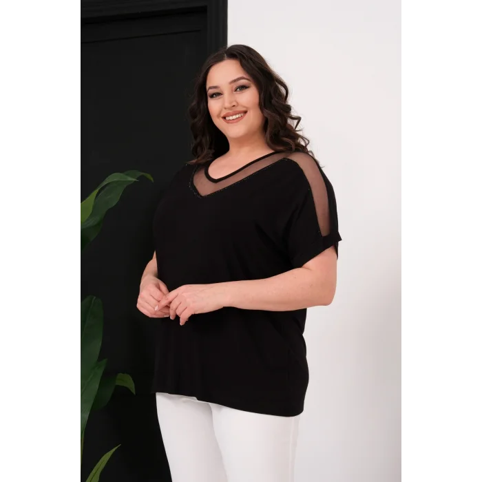 Yakası Ve Omuz Tül Detaylı Bluz