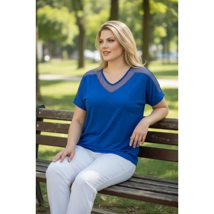 Yakası Ve Omuz Tül Detaylı Bluz