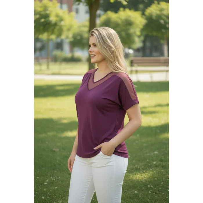 Yakası Ve Omuz Tül Detaylı Bluz