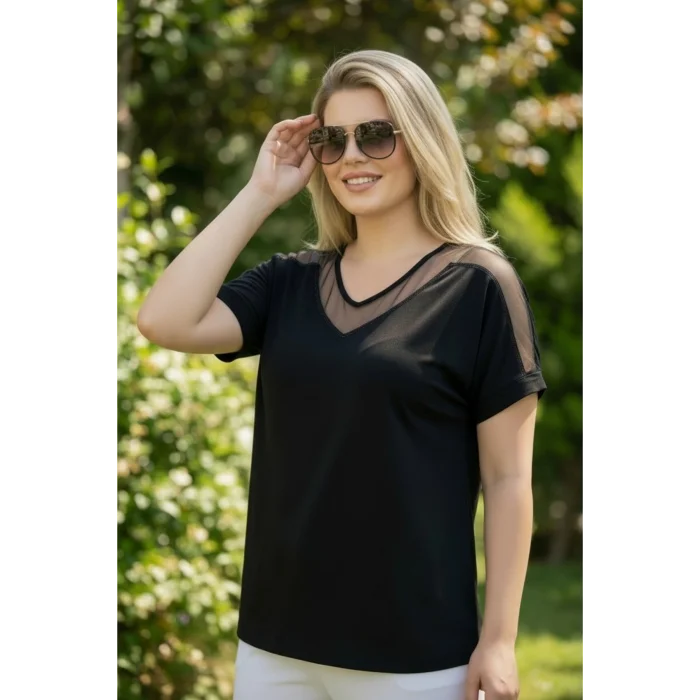 Yakası Ve Omuz Tül Detaylı Bluz