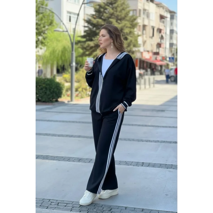 Yanları Şeritli Kapüşonlu Takım
