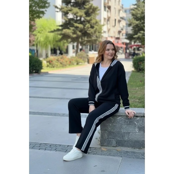 Yanları Şeritli Kapüşonlu Takım