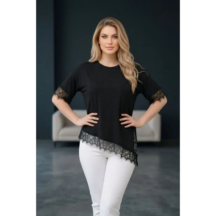 Eteği Asimetrik Dantelli Bluz