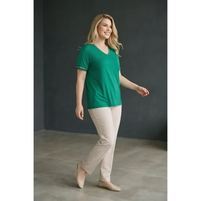 Yakası ve Kolları Taş Baskılı Bluz