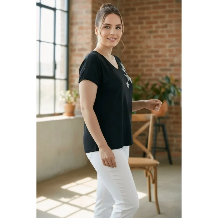 Önü Yıldız Taş Baskılı Bluz